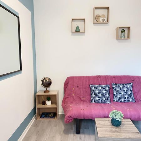 Jolie Appartement 2 Chambres 65M2 Au Centre Ville フォントネー・ル・コント エクステリア 写真